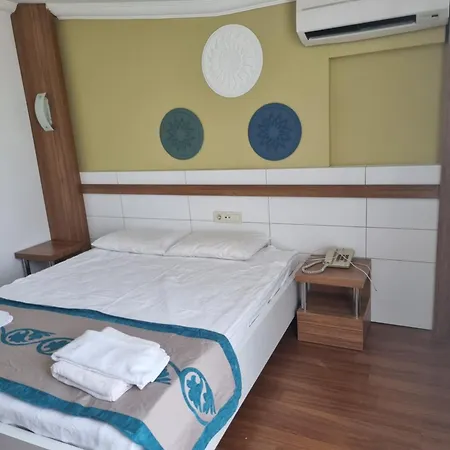 Luca Hotel 4*